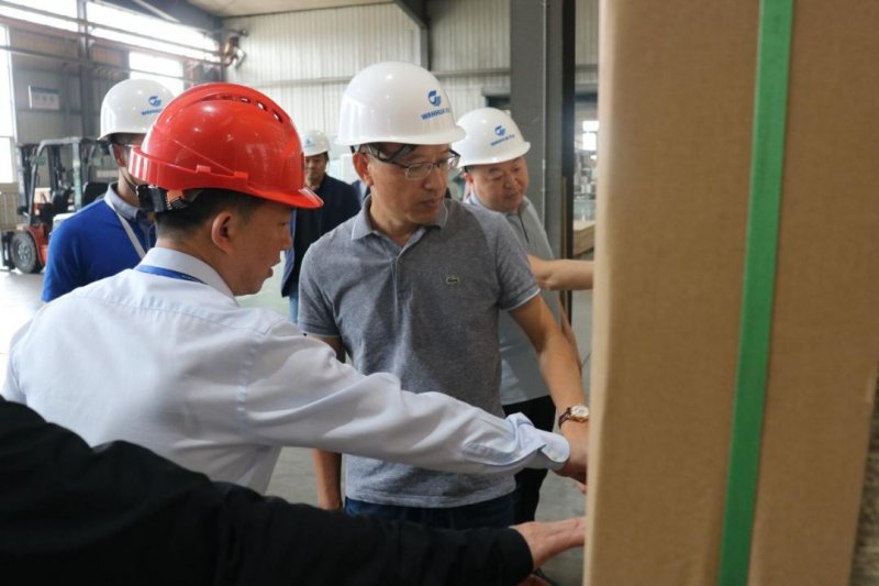 911香蕉视频APP家具集團有限公司董事長黃壽金一行